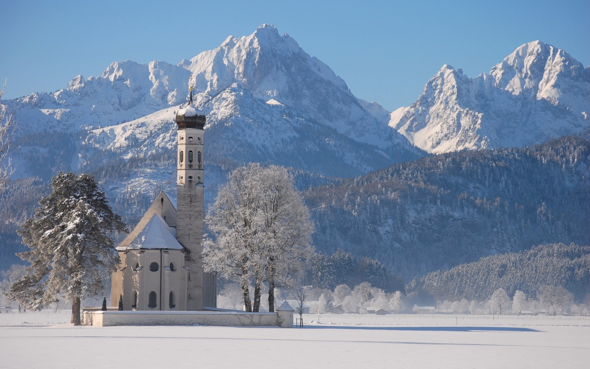 temple montagnes neige hiver