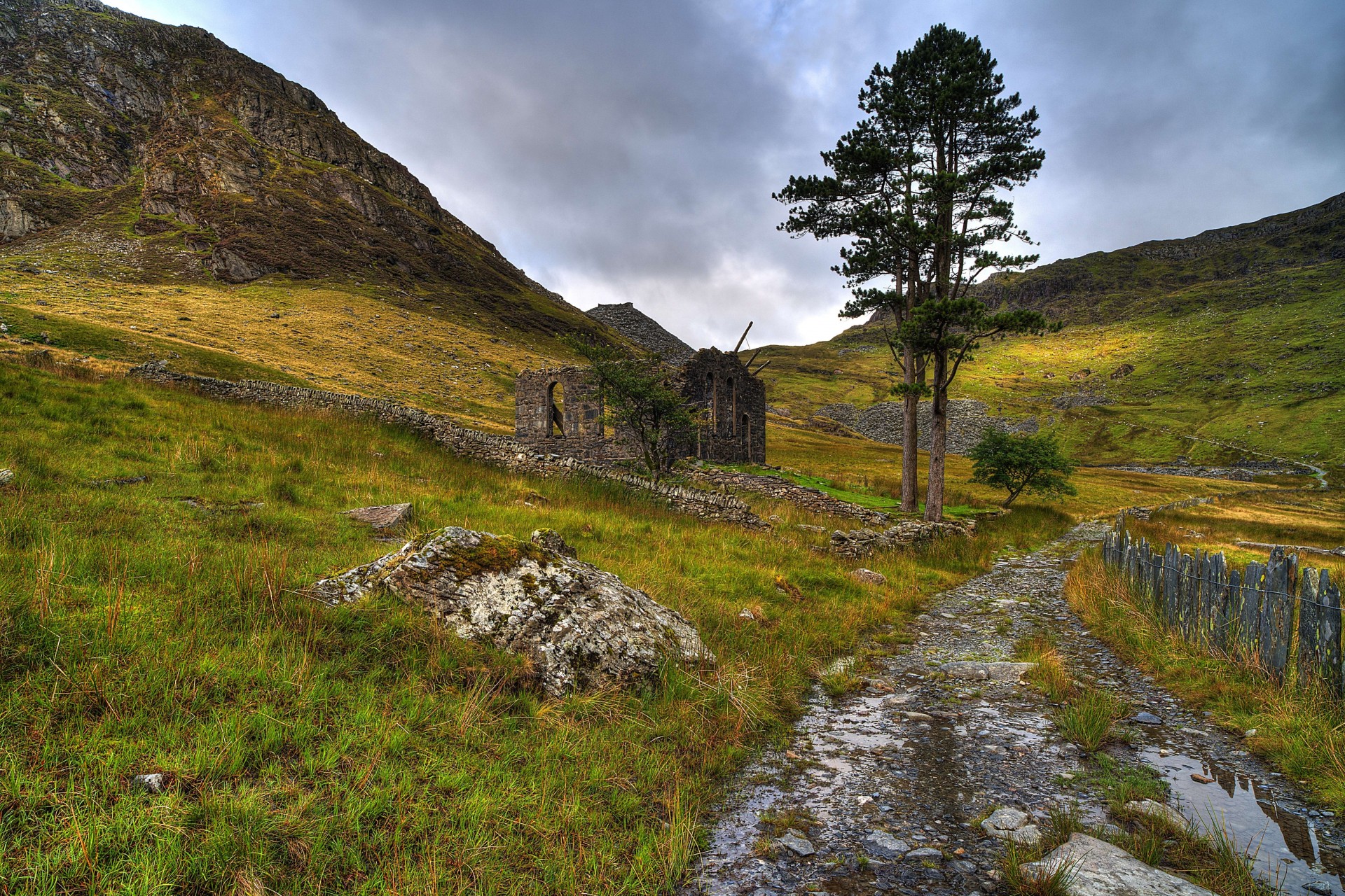 krajobraz droga ruiny wielka brytania góry snowdonia