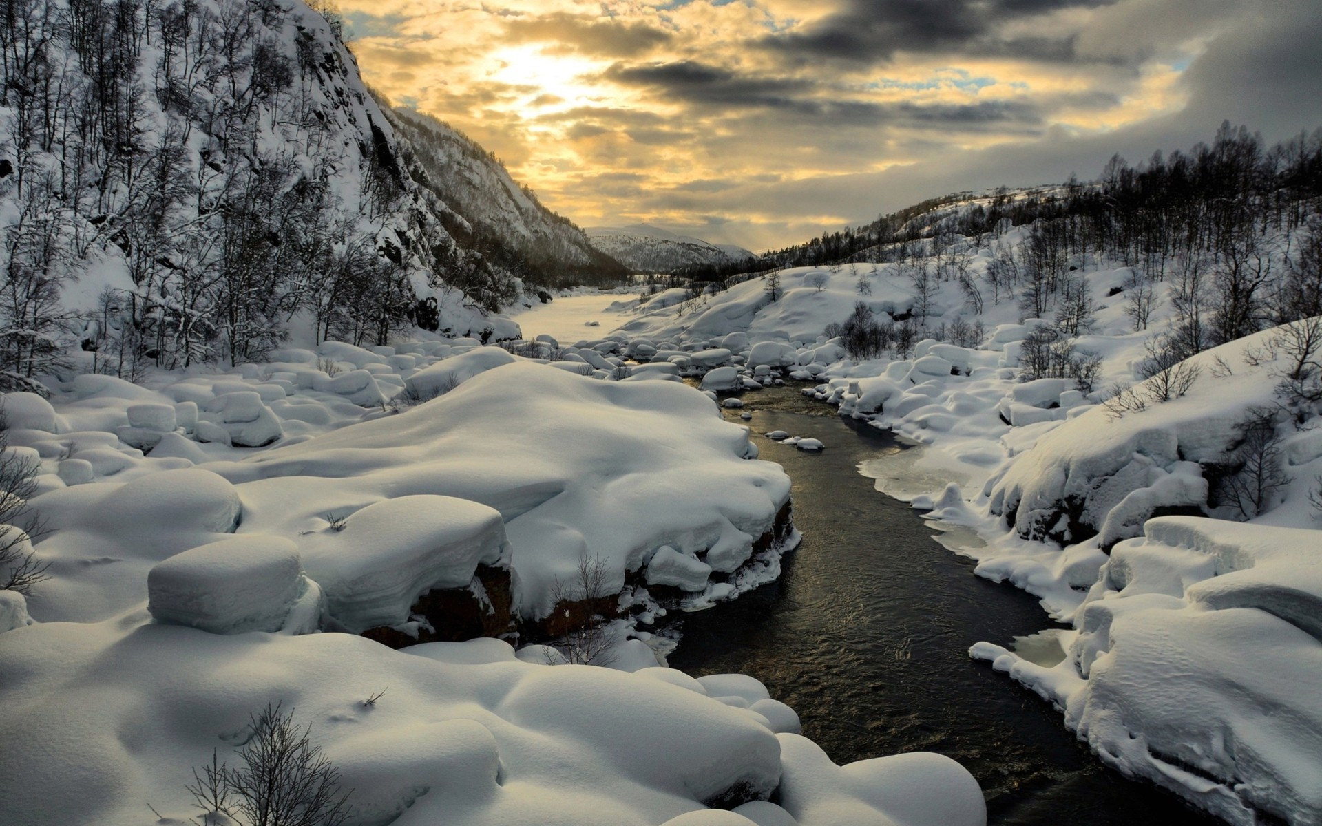 fiume tramonto orizzonte neve montagna inverno primavera paesaggio