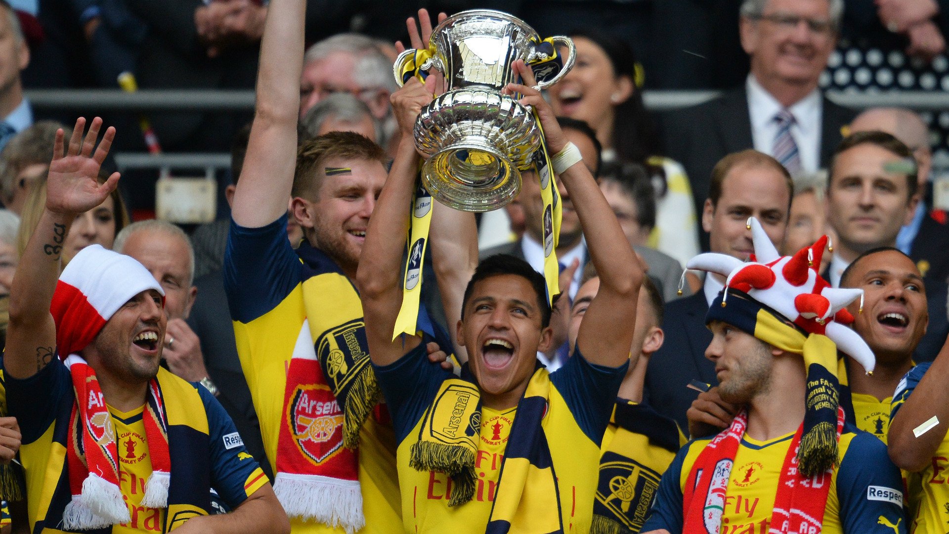 arsenal klub piłkarski kanonierzy puchar anglii 2015 zwycięstwo alexis sanchez tło