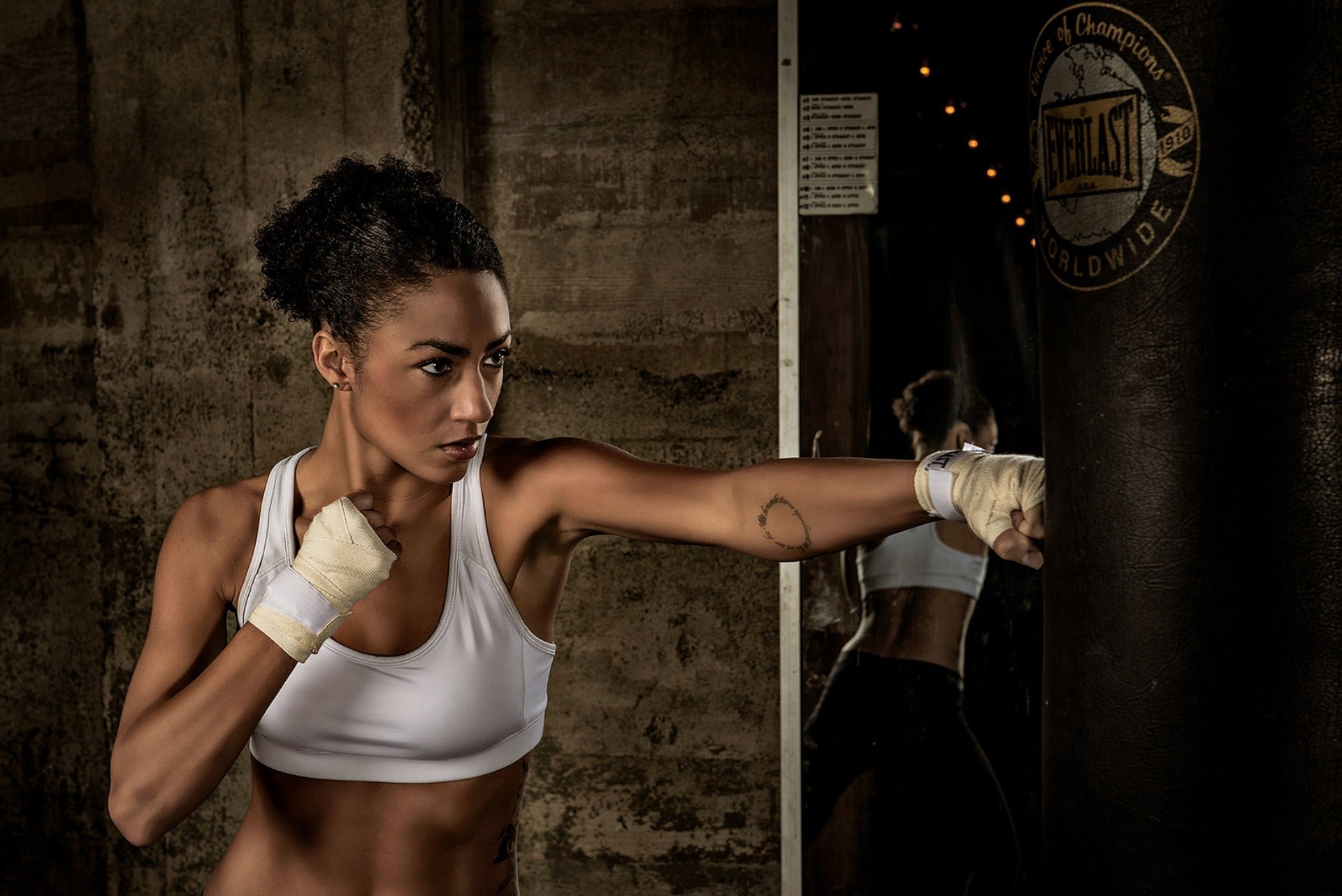 ragazza boxe sport allenamento