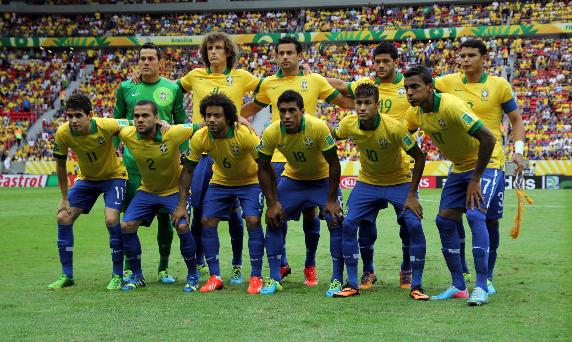 brazil national team football confederation cup 2013 julio cesar david luiz fred hulk thiago silva oscar daniel alves marcelo paulinho neymar luiz gustavo