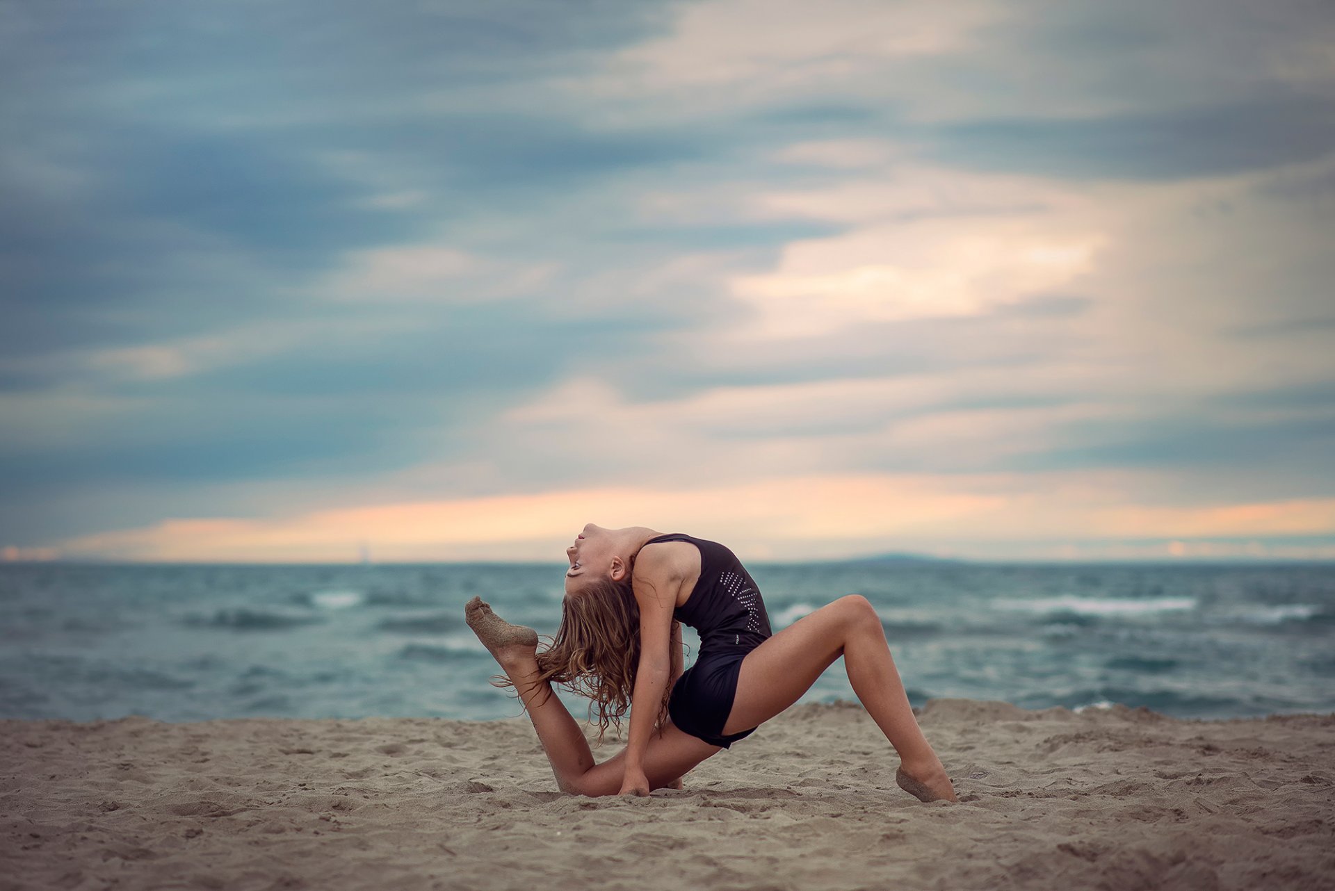 alyssa gymnast sand graz