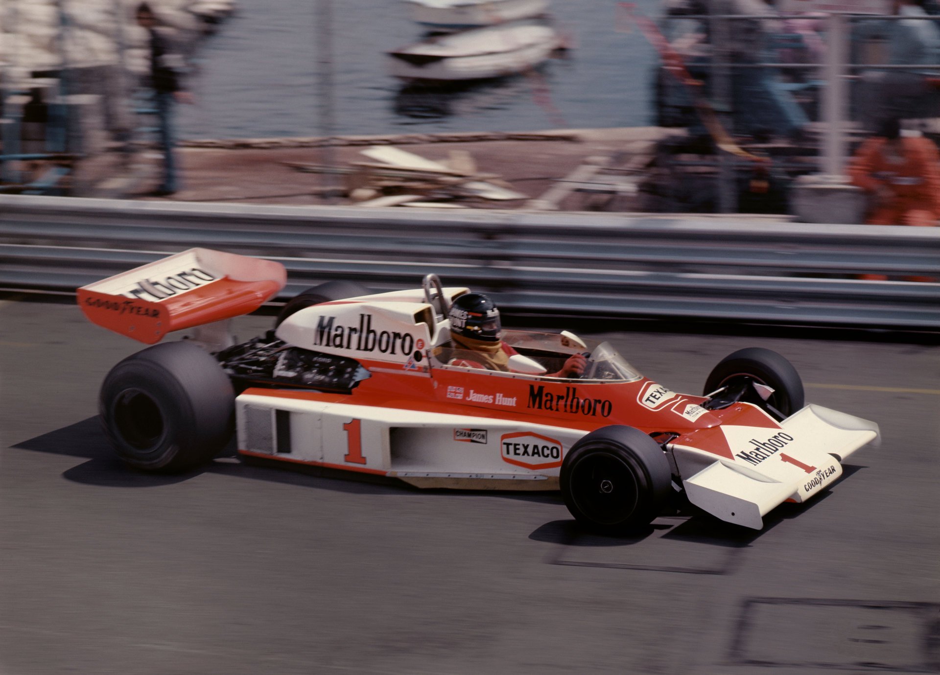 james hunt marlborough team mclaren mclaren m23 gran premio di monaco monte carlo 1977 formula campione del mondo leggenda velocità