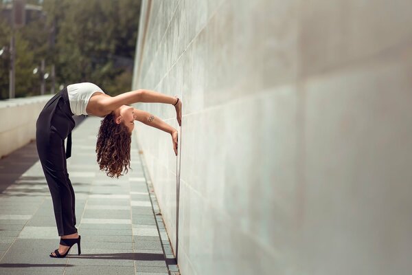 Girl shows dance with grace