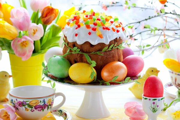 Foto de la mesa festiva de Pascua