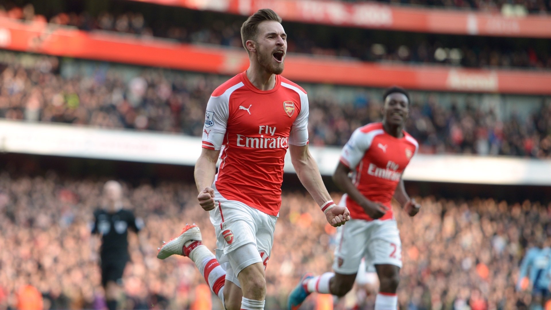 arsenał klub piłkarski kanonierzy aaron ramsey ramsey danny welbeck stadion tło