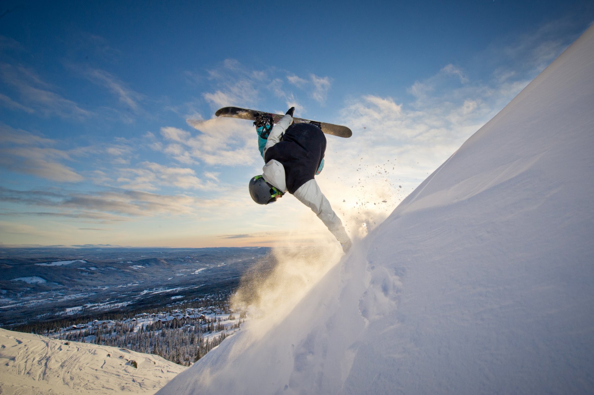 snowboard snowboarder atleta nieve montaña descenso finta altitud