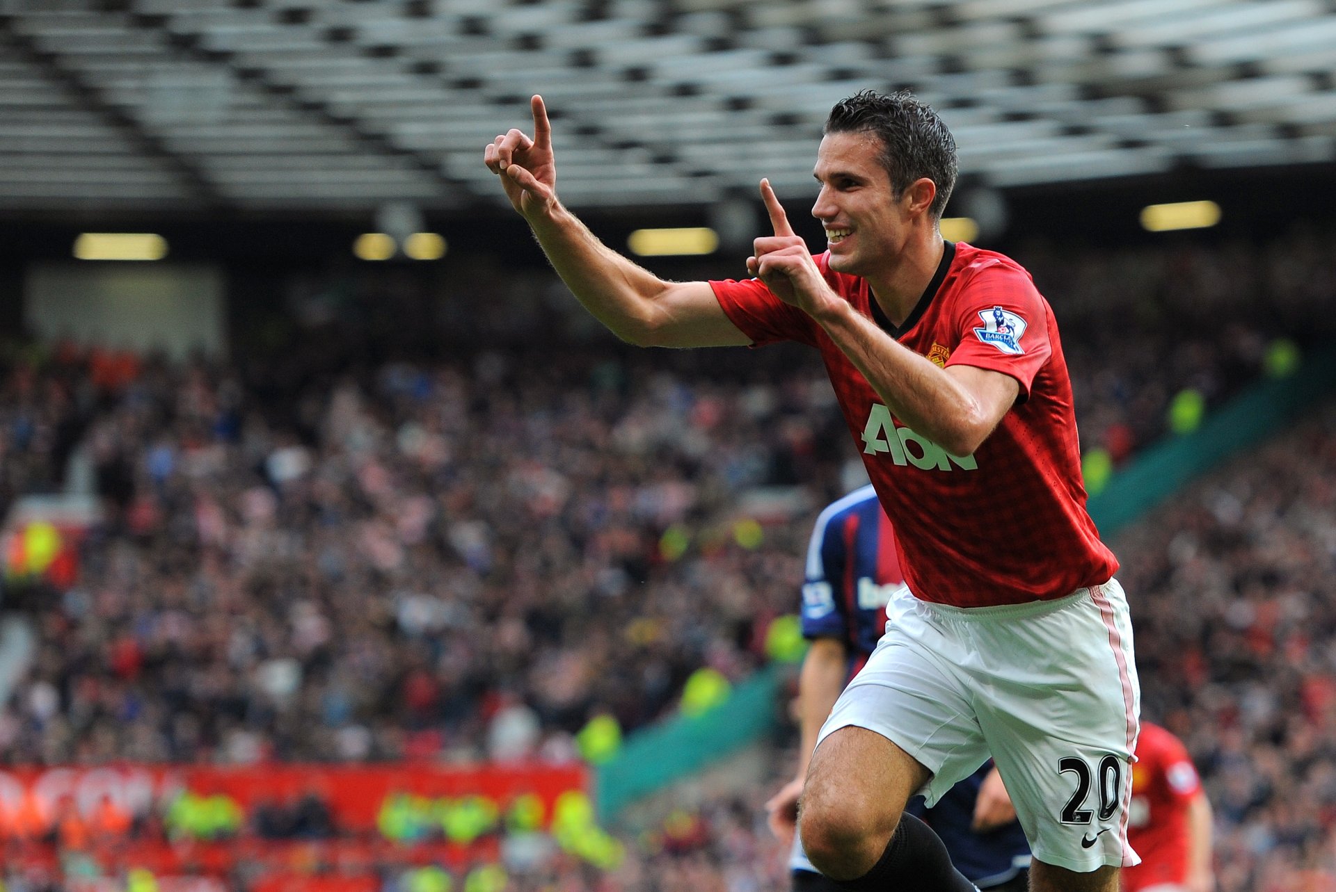 robin van percy robin percy uniforme club manchester united giocatore calciatore obiettivo celebrazione calcio