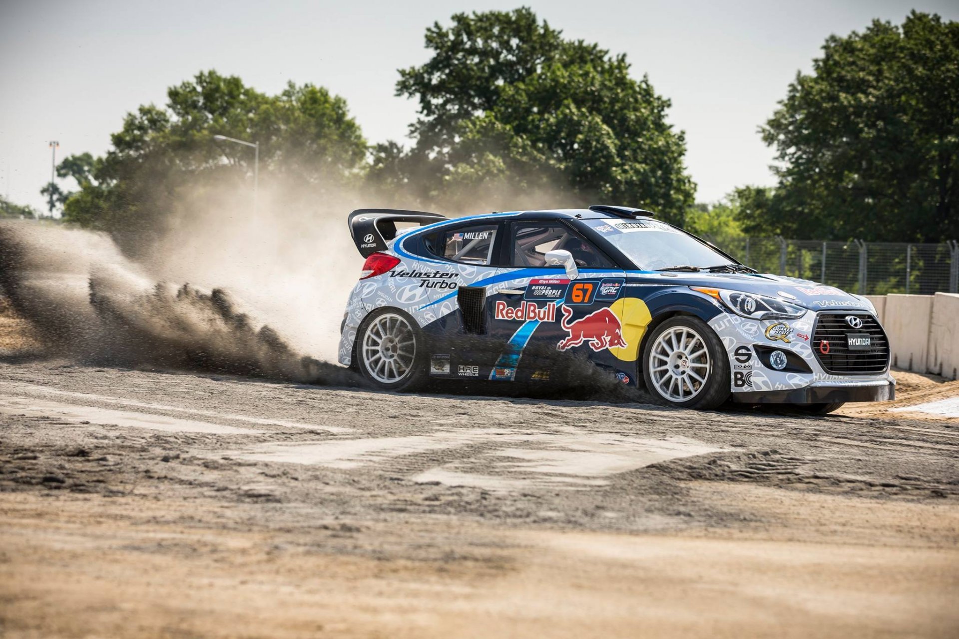 hyundai veloster turbo grc mundial de rallycross rally rally rallycross deslizamiento polvo toro rojo