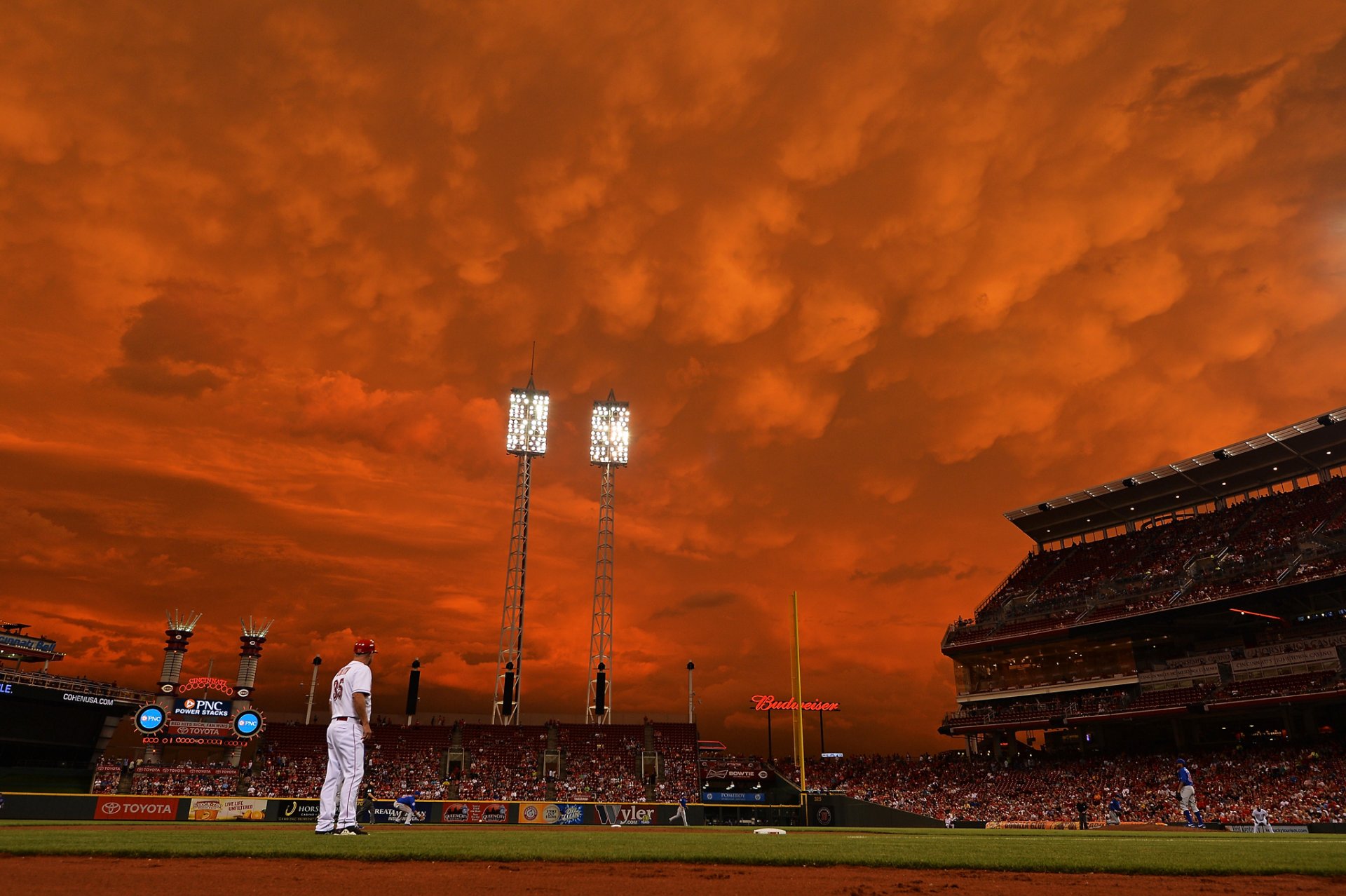 himmel wolken stadion baseball spiel