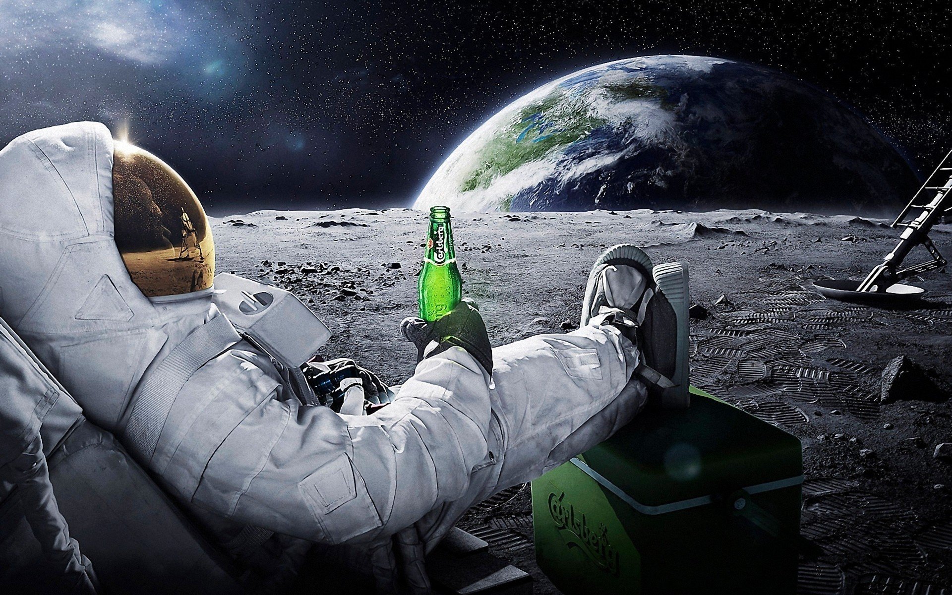 carlsberg luna astronauta spazio astronauta terra birra