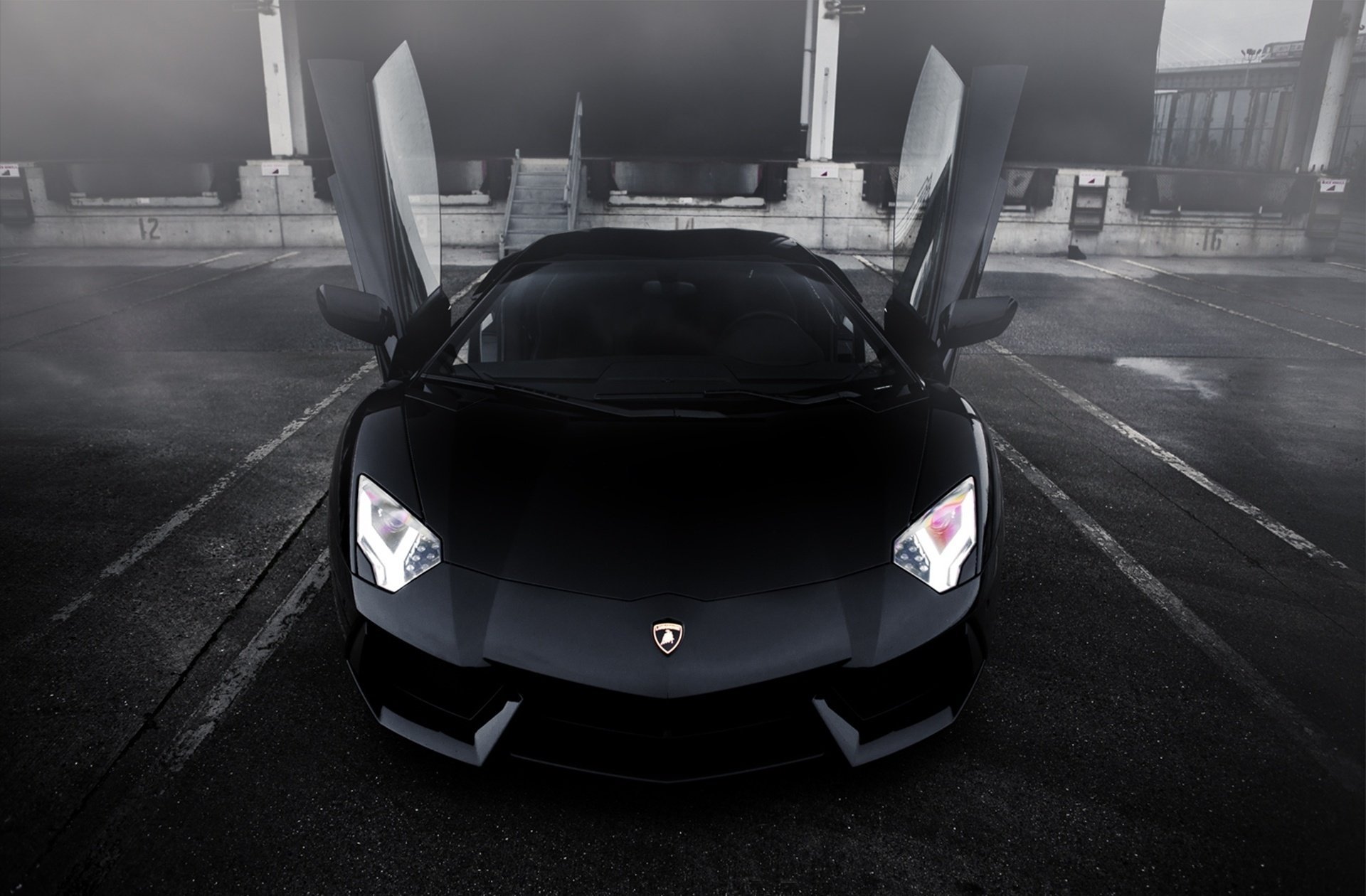 lambo porte lambo avant brouillard aventador noir