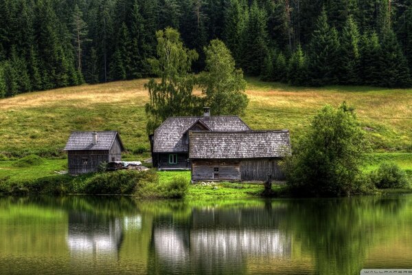 Wieczór nad jeziorem