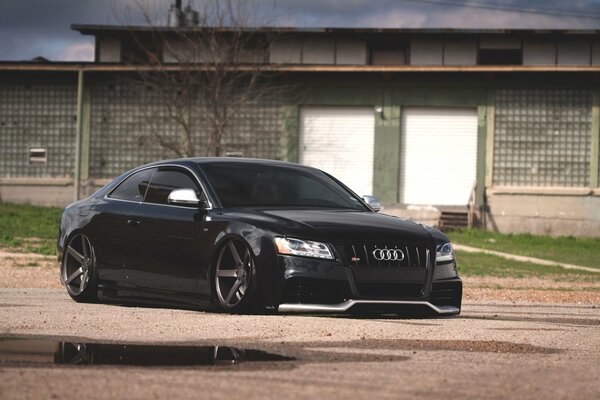 Coche Audi S5 con Tuning de discos