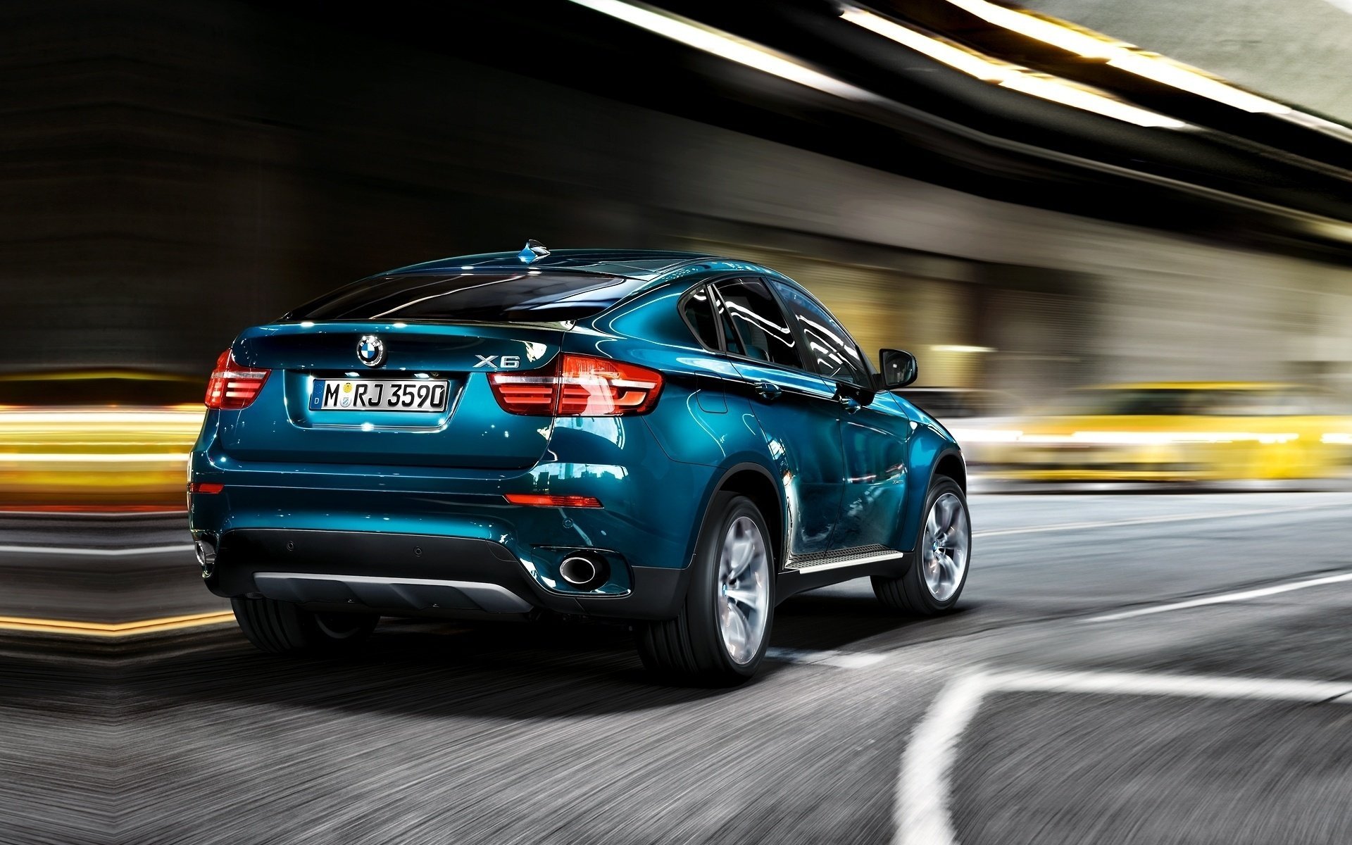 bmw 35i xdrive x6 rückansicht jeep x6 blau bmw