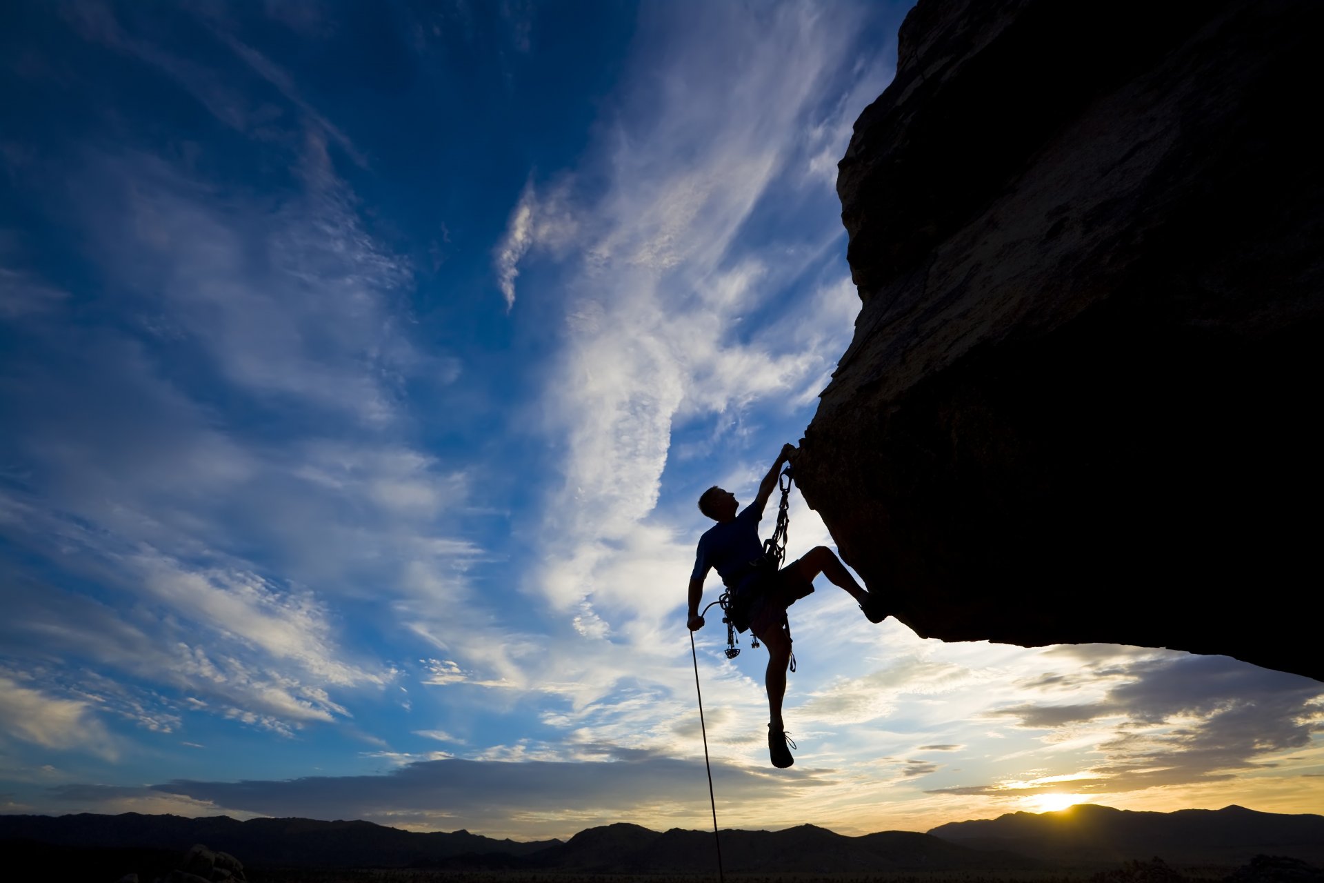 sport extrem klettern sonnenuntergang himmel mann