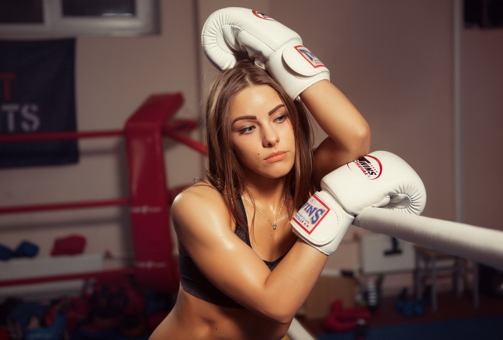 fille boxe sport