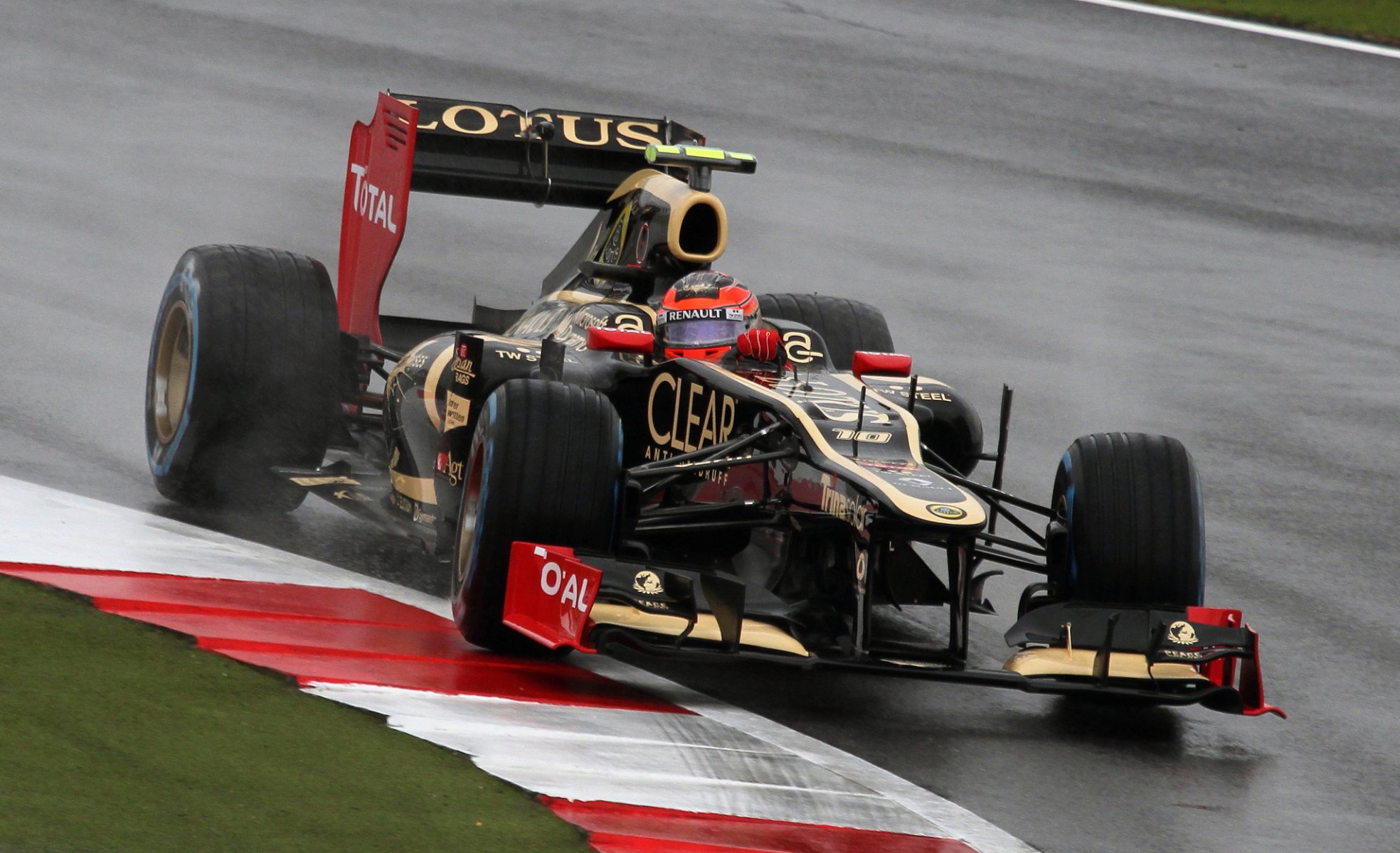 сильверстоун f1 роман грожан lotus renault 2