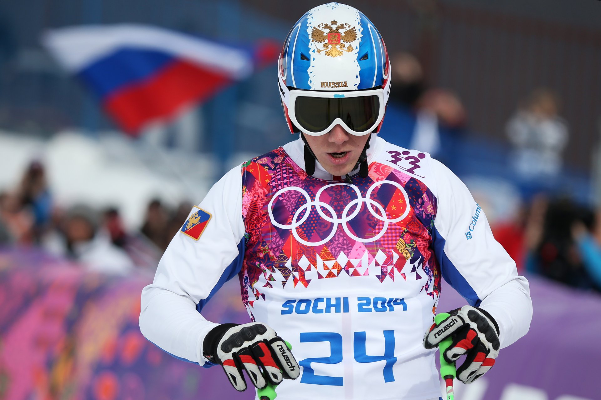 ski-cross egor korotkov sotchi 2014 sotchi 2014 jeux olympiques d hiver xxii jeux olympiques d hiver sotchi 2014 russie drapeau emblème casque lunettes