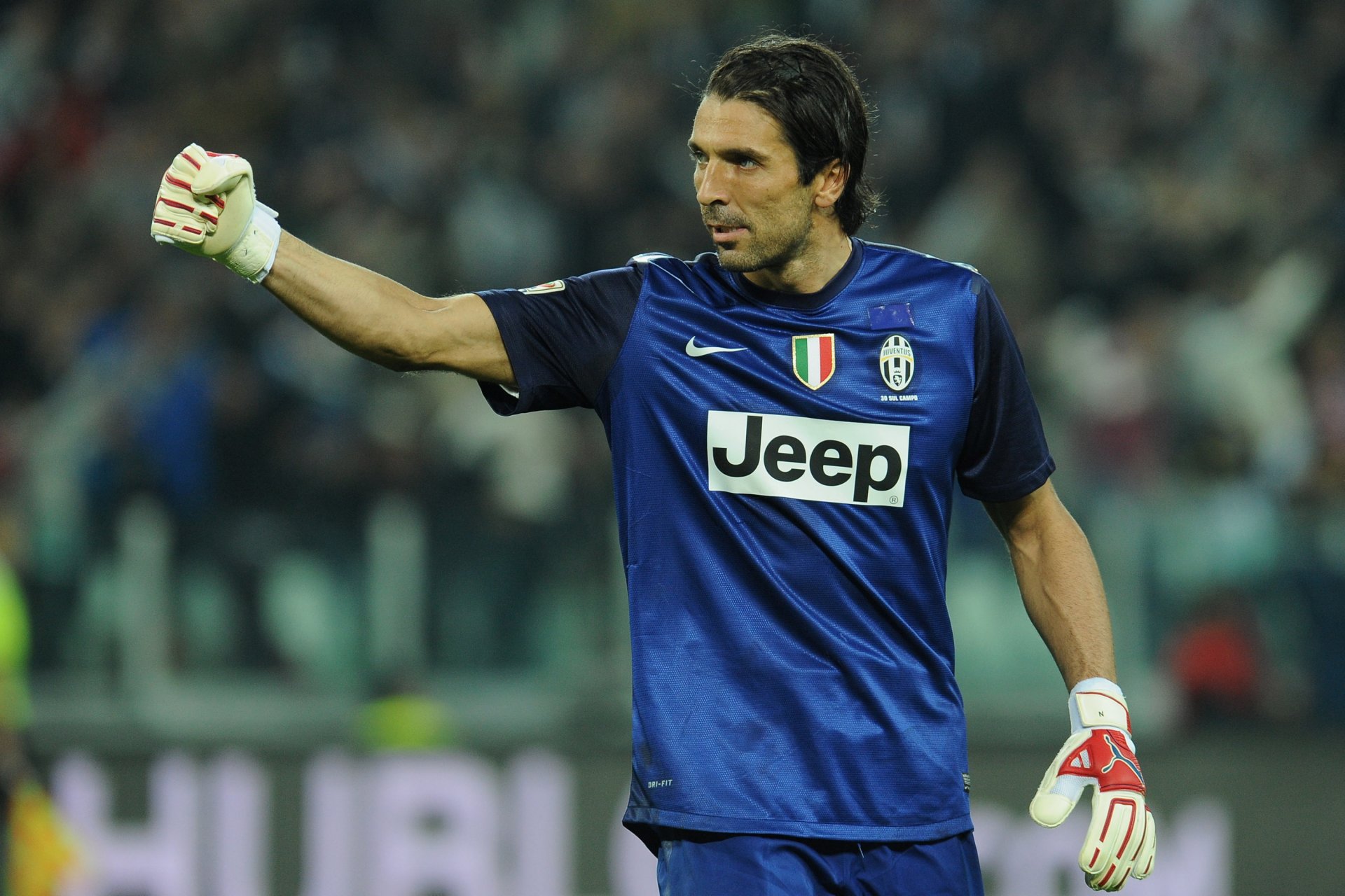 gianluigi buffon juventus serie a gardien maître footballeur leader