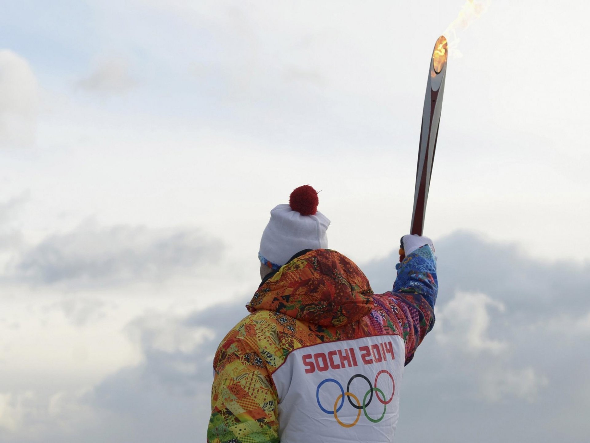 fackel sportler fackelträger sotschi 2014 olympische spiele sotschi 2014 olympische winterspiele