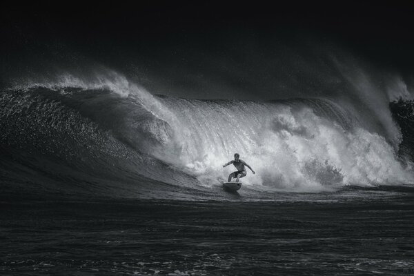 Vagues et adrénaline dans une bouteille