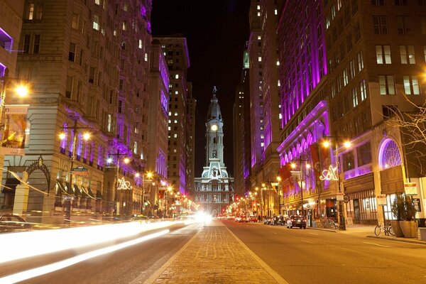 La belleza de la ciudad nocturna de glozami peatón