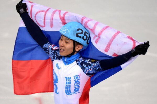 Victor Ahn hat bei den Olympischen Spielen eine Goldmedaille gewonnen