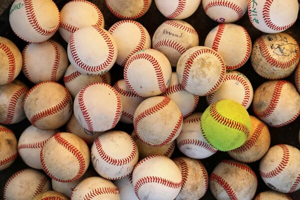 Pelotas deportivas para jugar al tenis