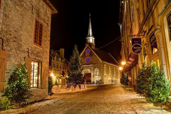 Vicolo della Città Vecchia il giorno di Natale