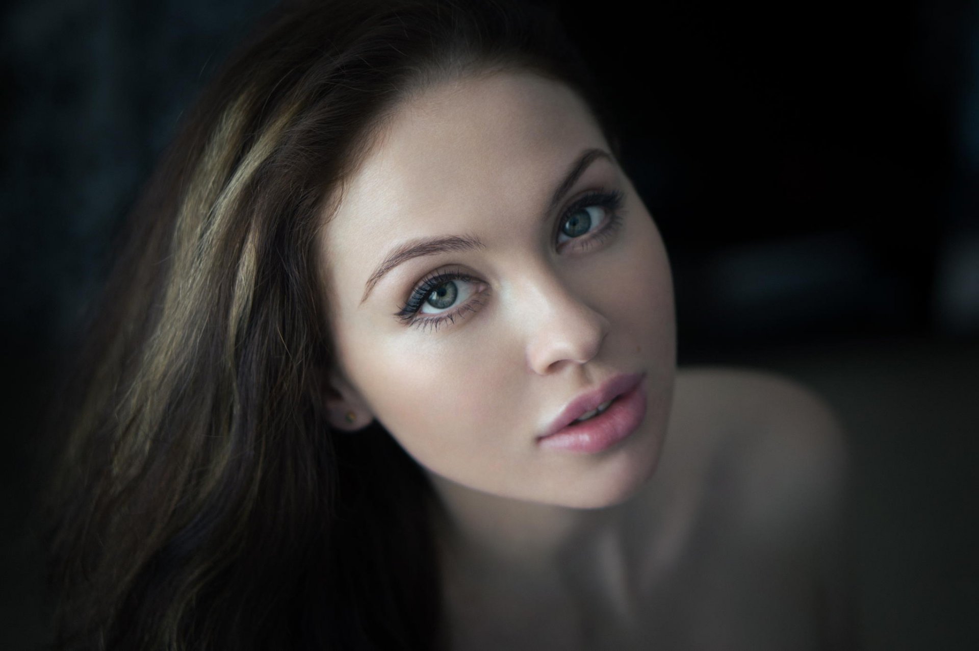 girl brunette model photo face eyes lip