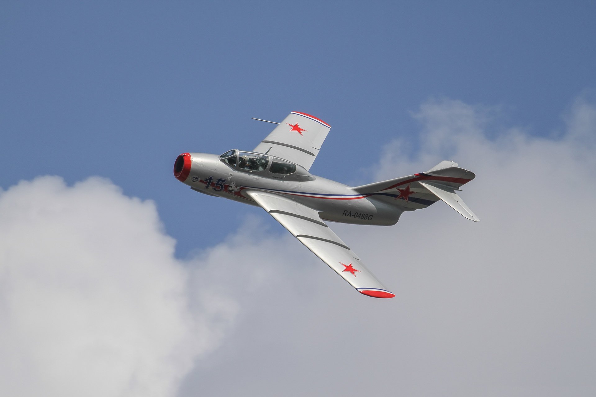 mig-15 cielo caza vuelo