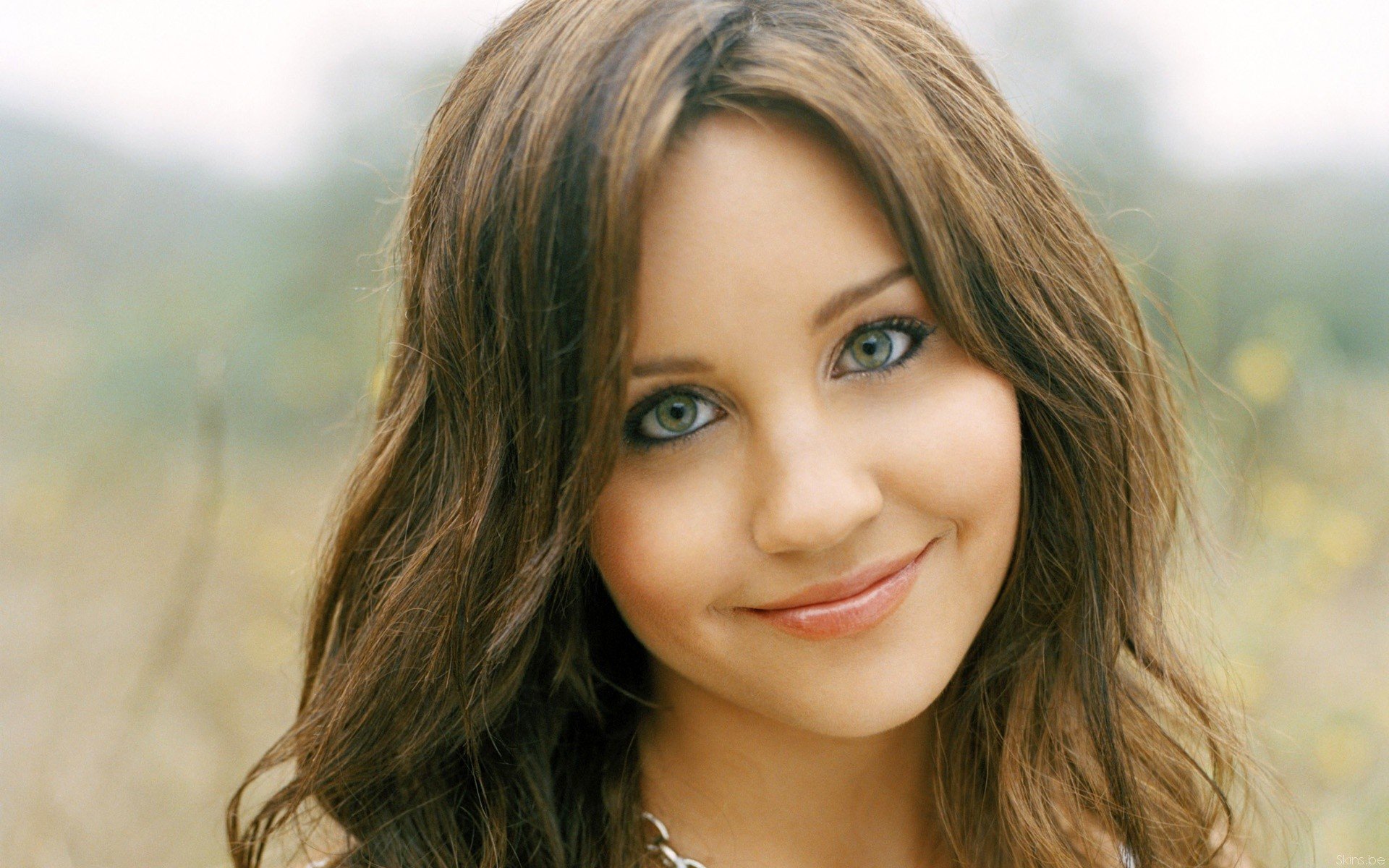 amanda bynes fille sourire