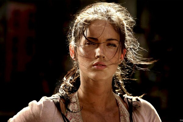 Le regard fatigué de Megan Fox