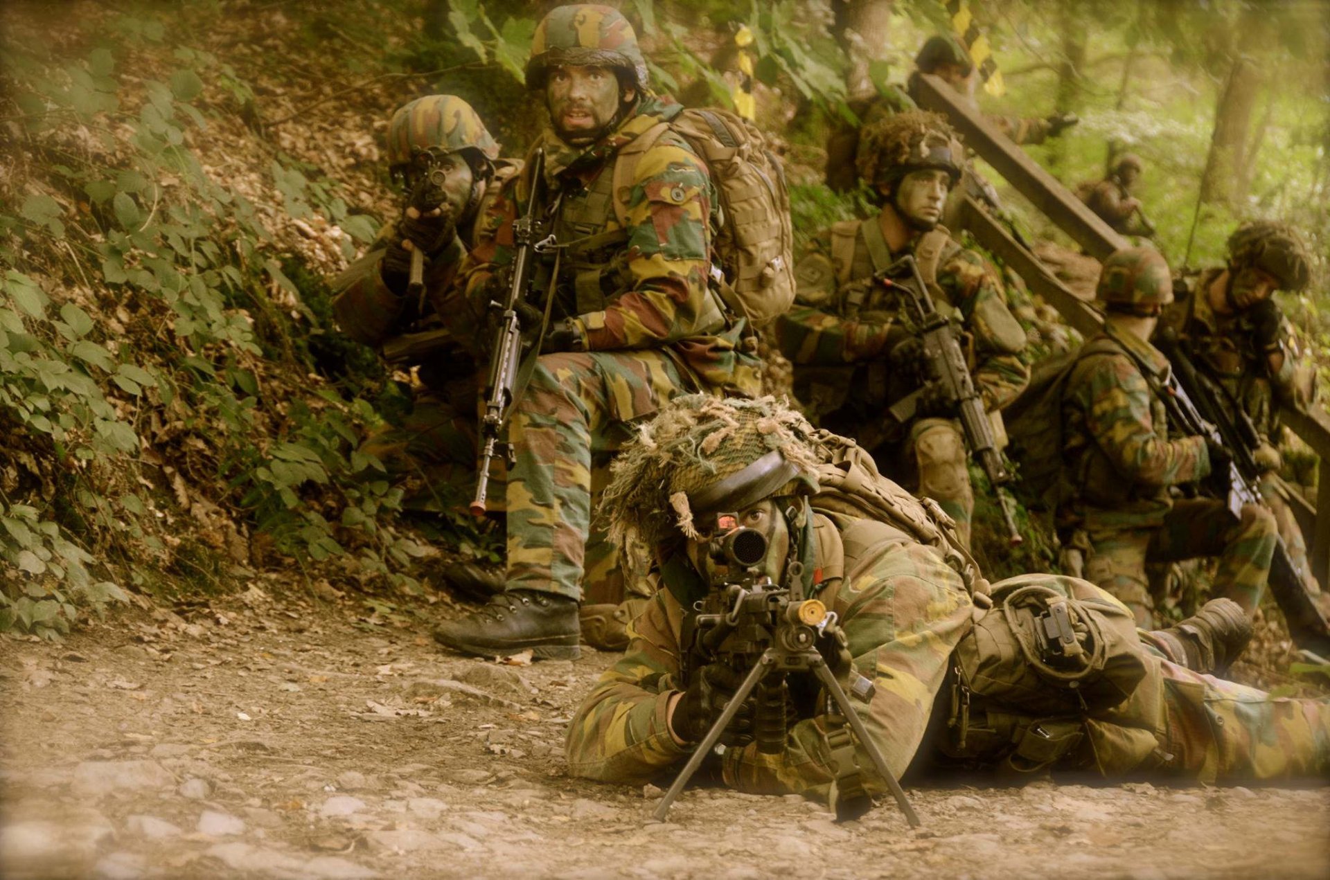 belgijski para commandos żołnierze broń