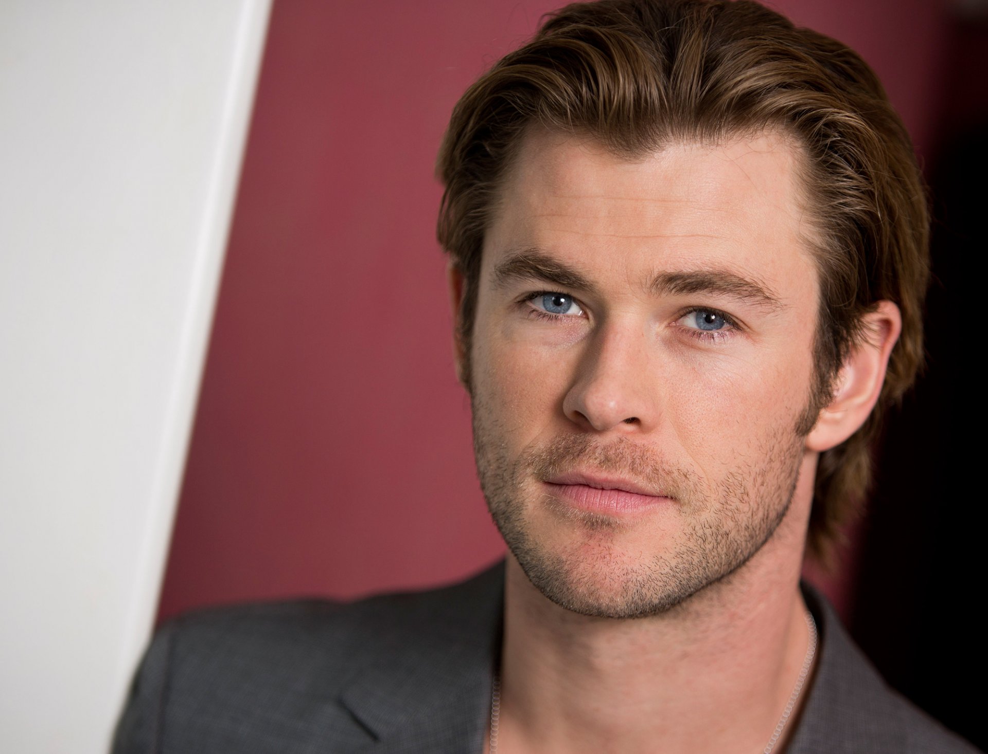 chris hemsworth aktor zdjęcie zbliżenie bokeh fotograf brian ah