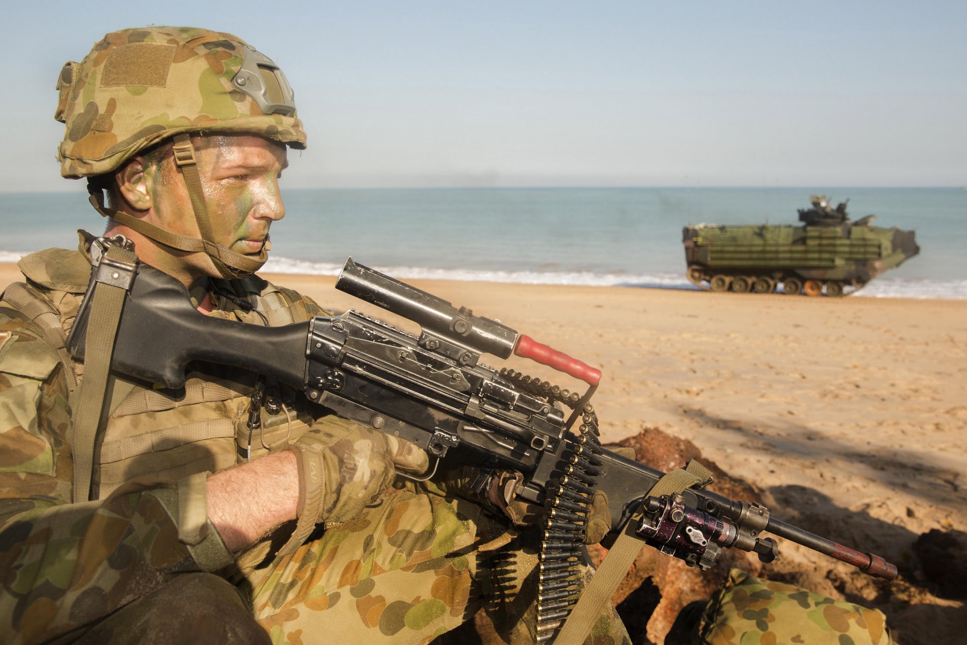 esercito australiano soldato esercito armi