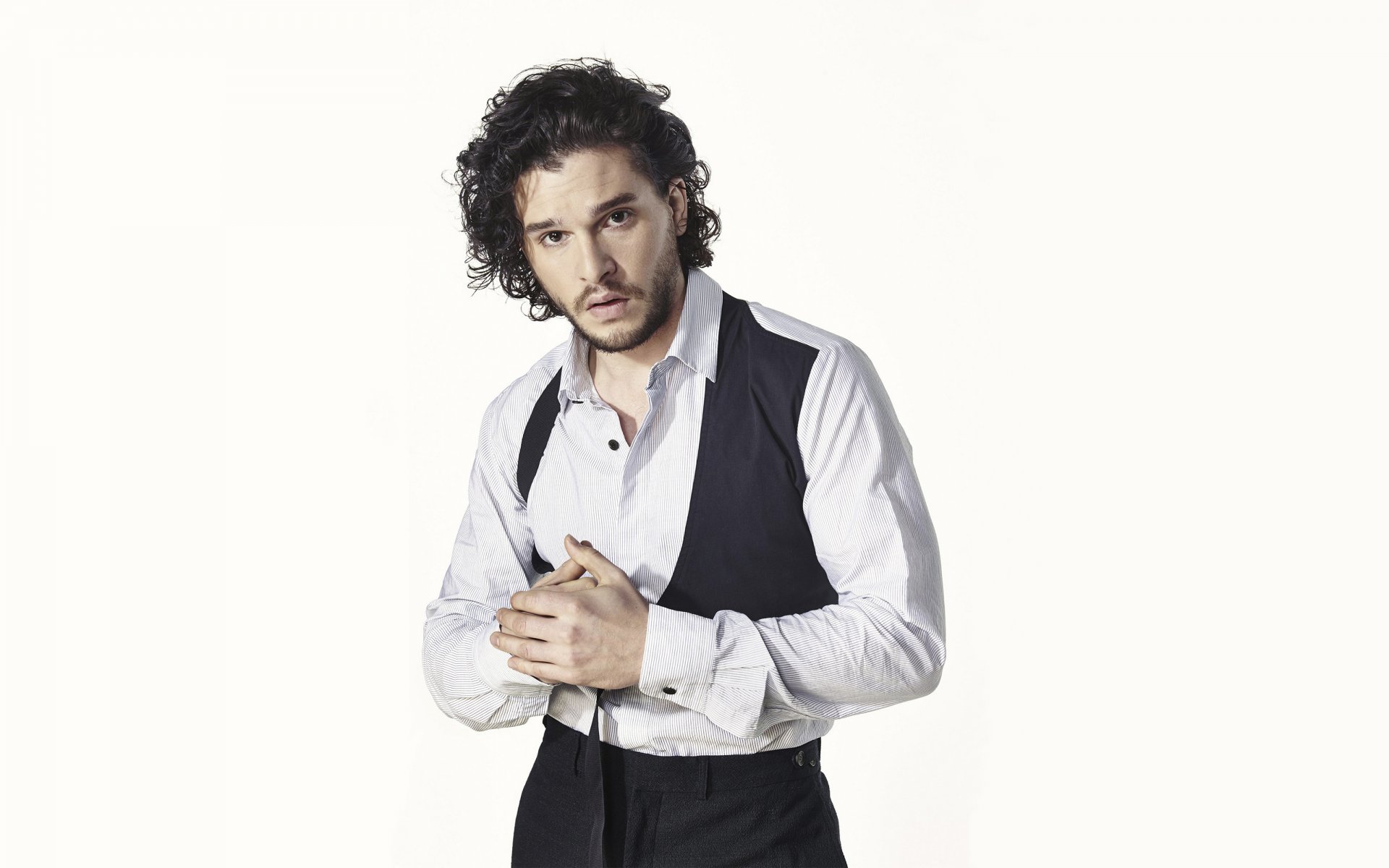 kit harington zestaw harrington aktor koszula białe tło fotograf dean chalkley gazeta obserwator 2015