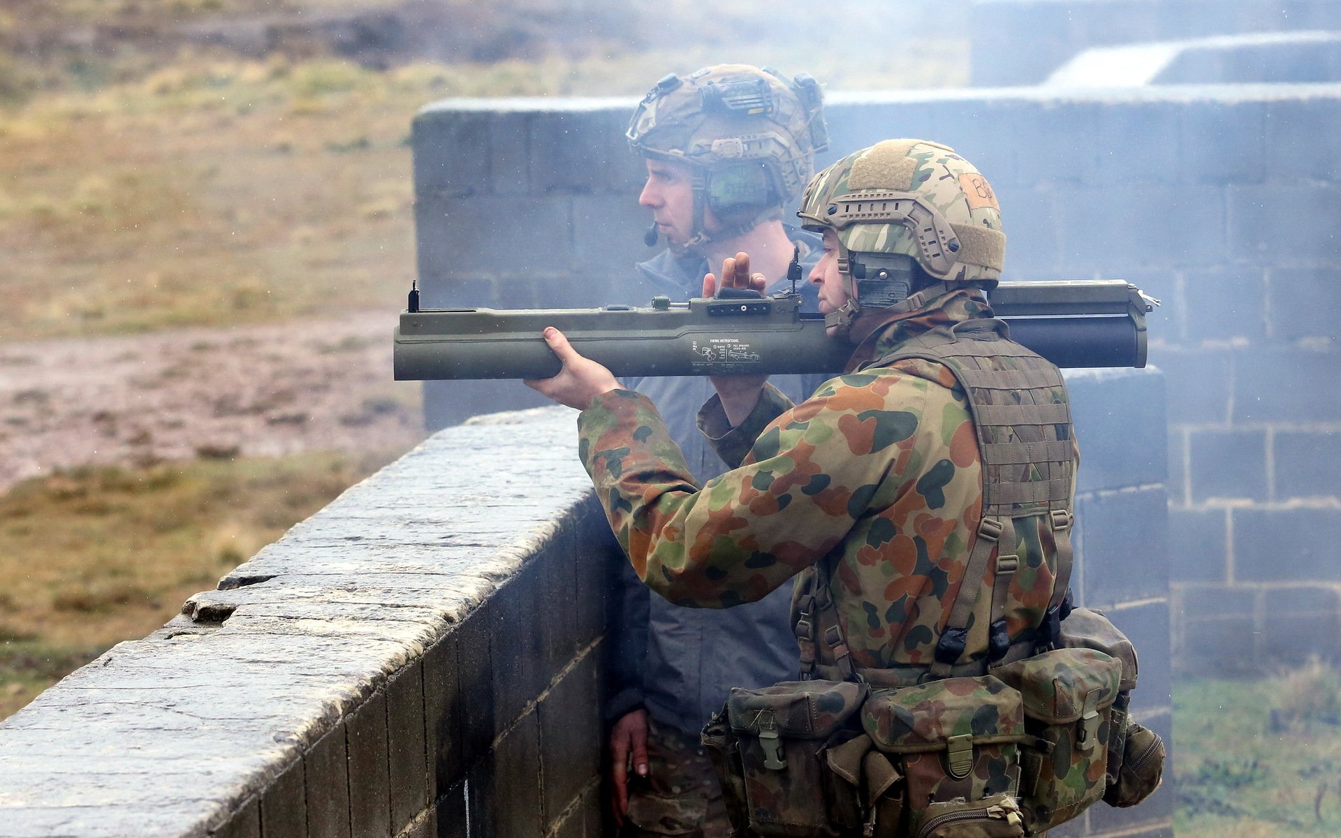 soldats armée armes