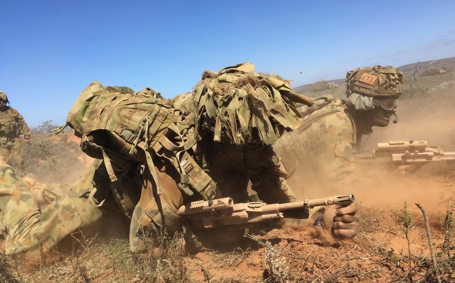 soldats armée armes