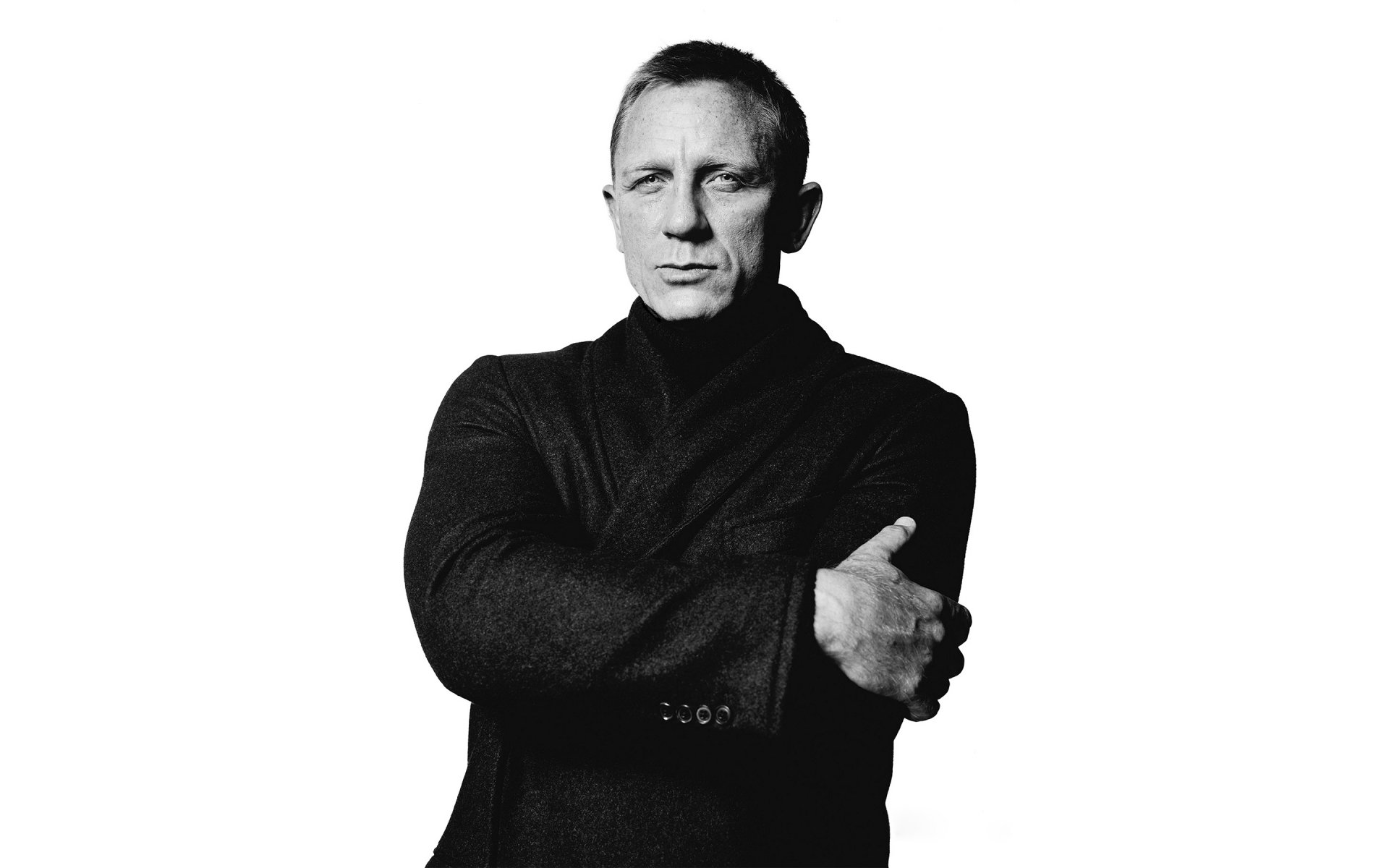 daniel craig daniel craig acteur manteau fond blanc photo noir et blanc david bailey 2015 magazine dujour