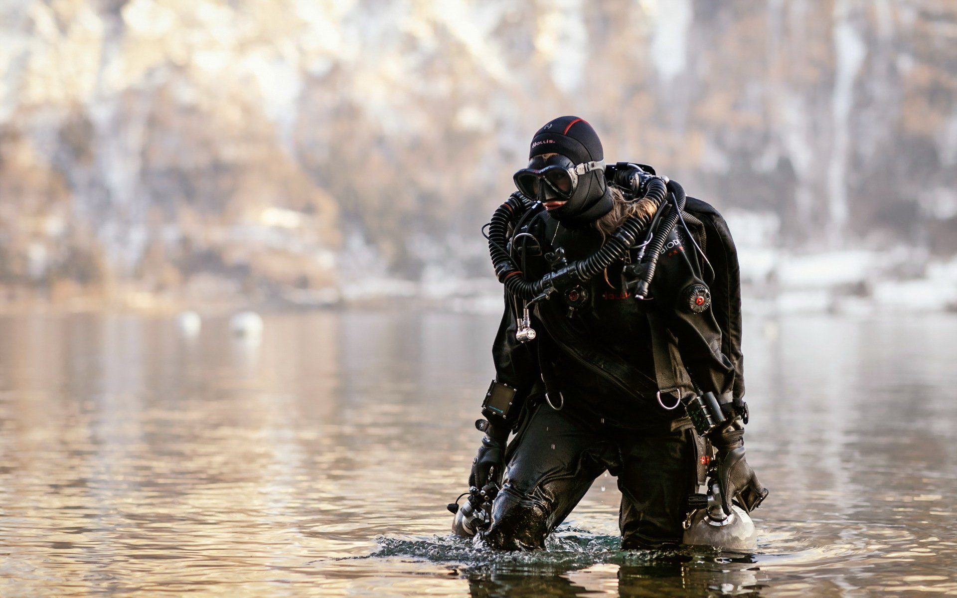 diver lake background