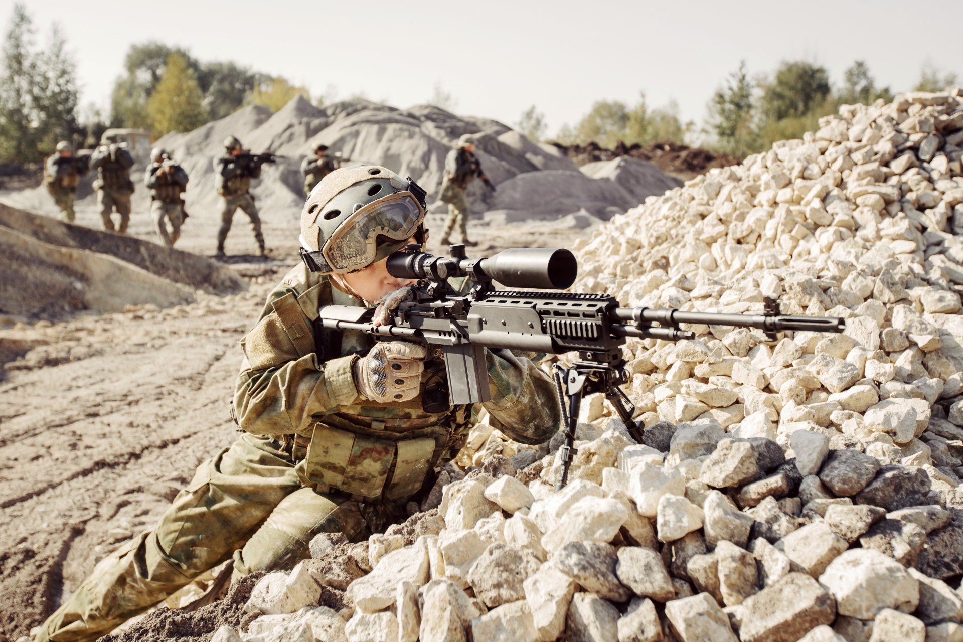 zugausbildung waffen soldaten teleskopvisier