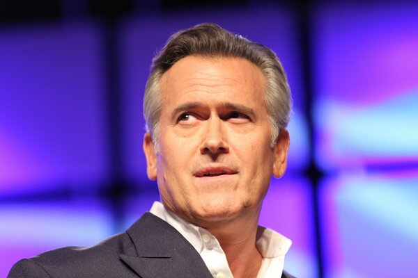 Wrinkles on Bruce Campbell s face