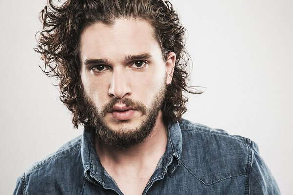 Primer plano del actor kit harington