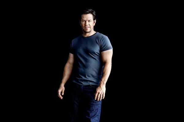 Mark Wahlberg in Giardino clothes on the cover of Mens Health magazine