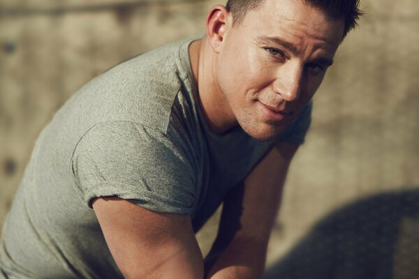 Channing Tatum s photo shoot for photographer Norman Dan Roy in a T-shirt
