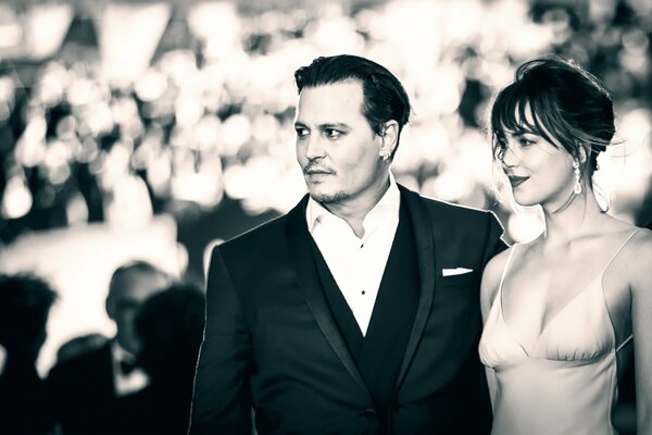 Johnny Depp et Dakota Johnson à la première d un nouveau film