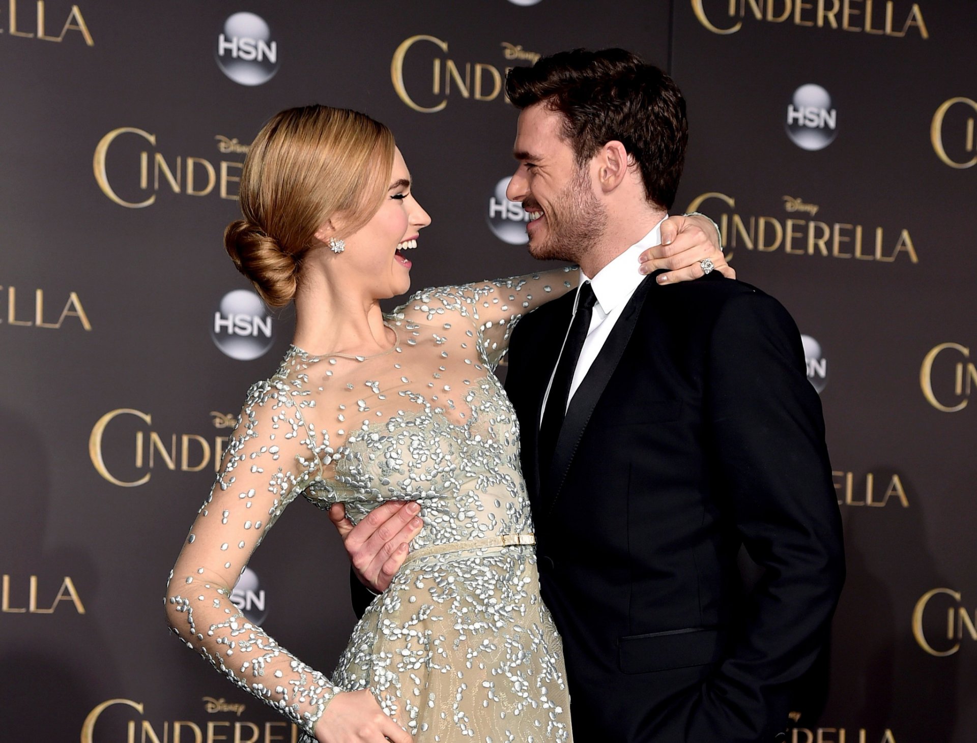 lily james cendrillon première richard madden